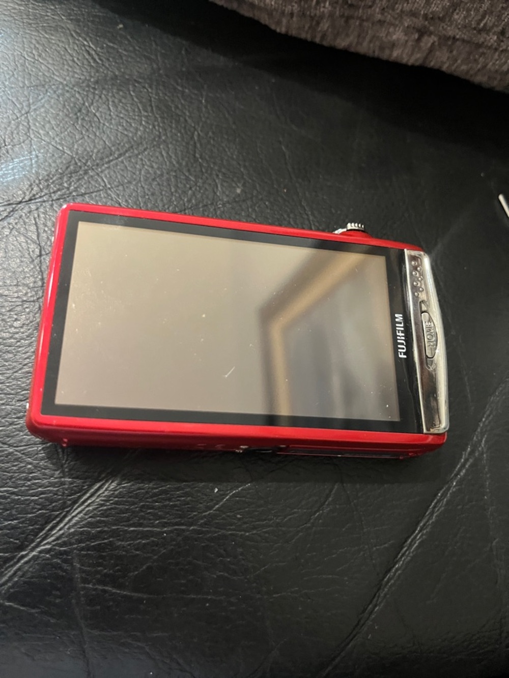 Fujifilm FinePix Z Compact Digital Camera - Red. - Picture 6 of 7